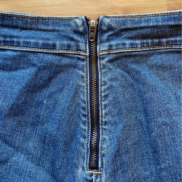 Wilfred Free Jean Skirt | Size 8 - Picture 2 of 4